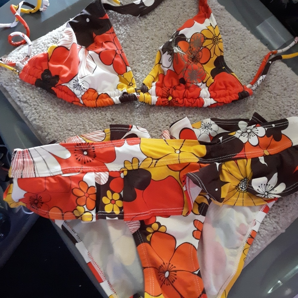 2 piece bathing suit